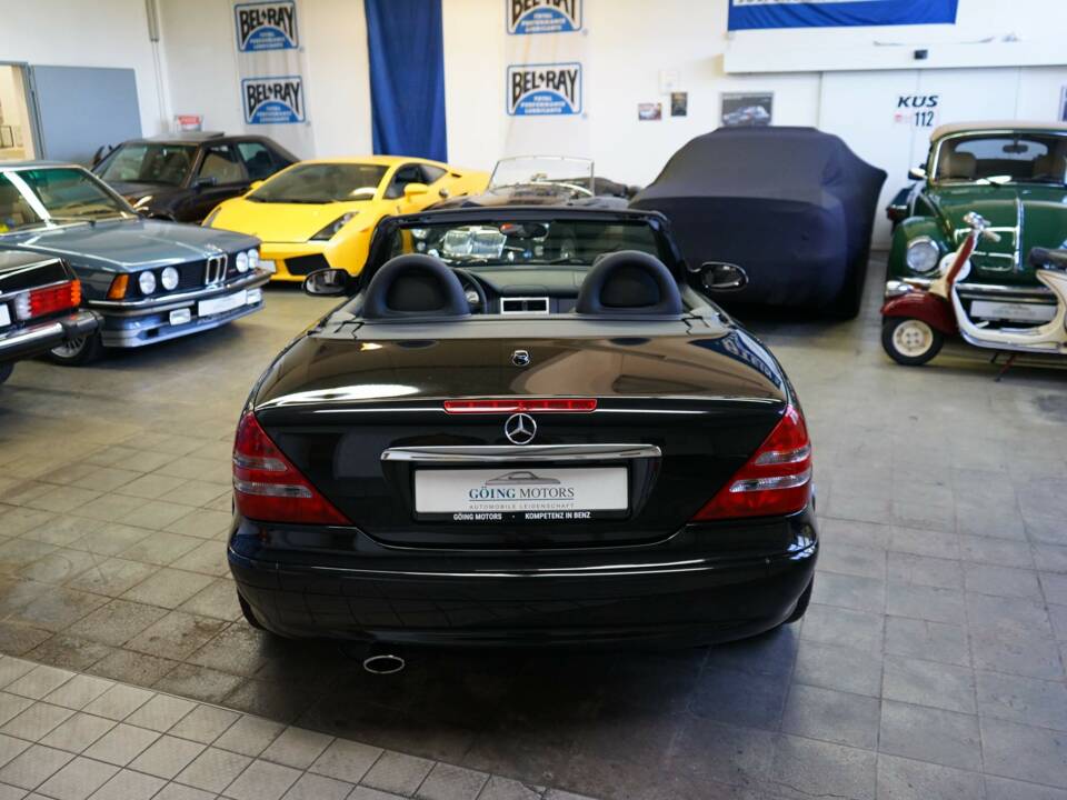 Image 18/48 of Mercedes-Benz SLK 230 Kompressor (2003)