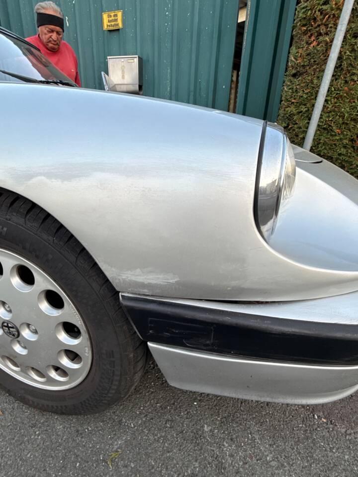 Immagine 33/64 di Alfa Romeo Spider Veloce (1986)