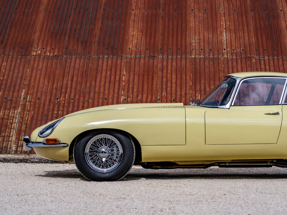 Image 14/38 of Jaguar Type E 3.8 (1963)