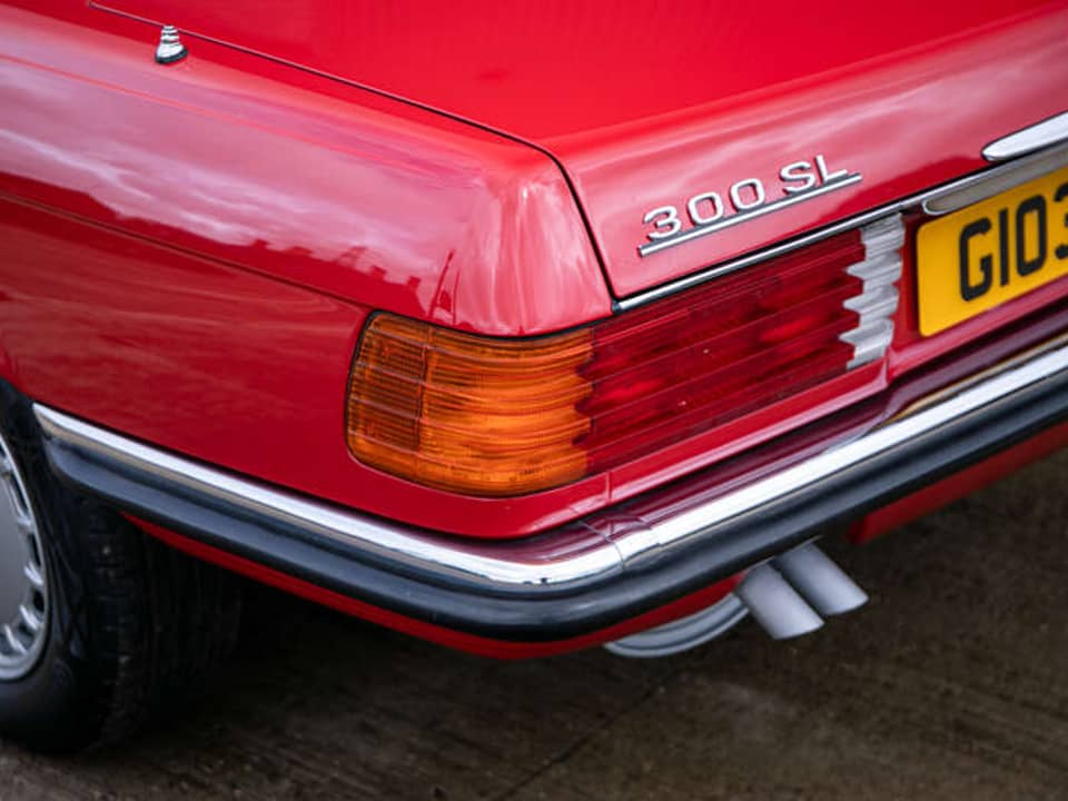 Image 30/32 de Mercedes-Benz 300 SL (1993)