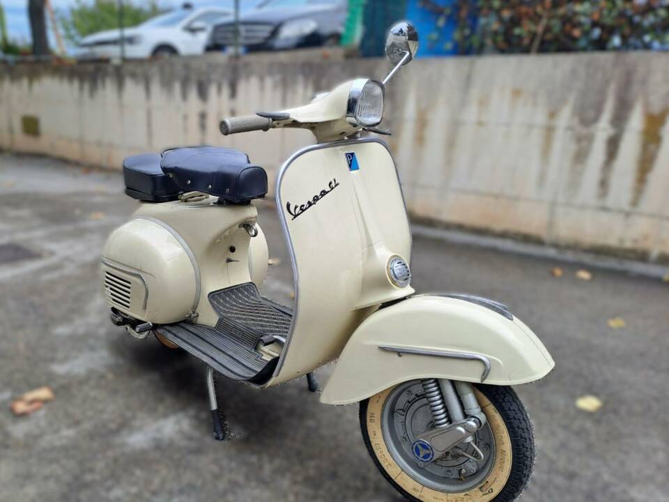 Immagine 19/35 di Piaggio Vespa 150 GL (1963)