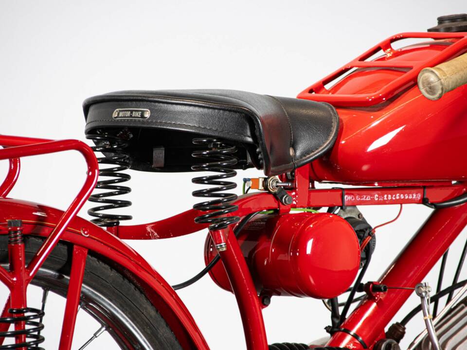 Afbeelding 14/50 van Moto Guzzi DUMMY (1948)