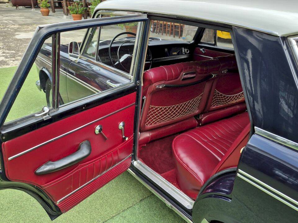 Bild 21/47 von FIAT 2300 (1961)