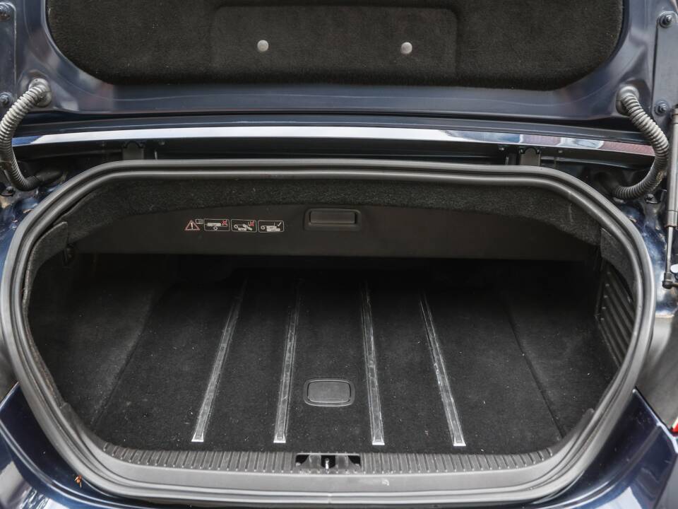 Image 22/32 de Jaguar XK 4.2 (2008)