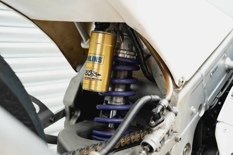 Bild 22/50 von Honda RS 250 RF (1993)