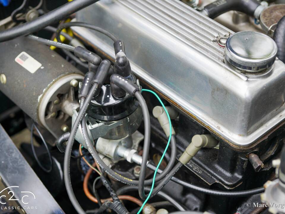 Image 18/60 of Triumph Spitfire Mk III (1970)