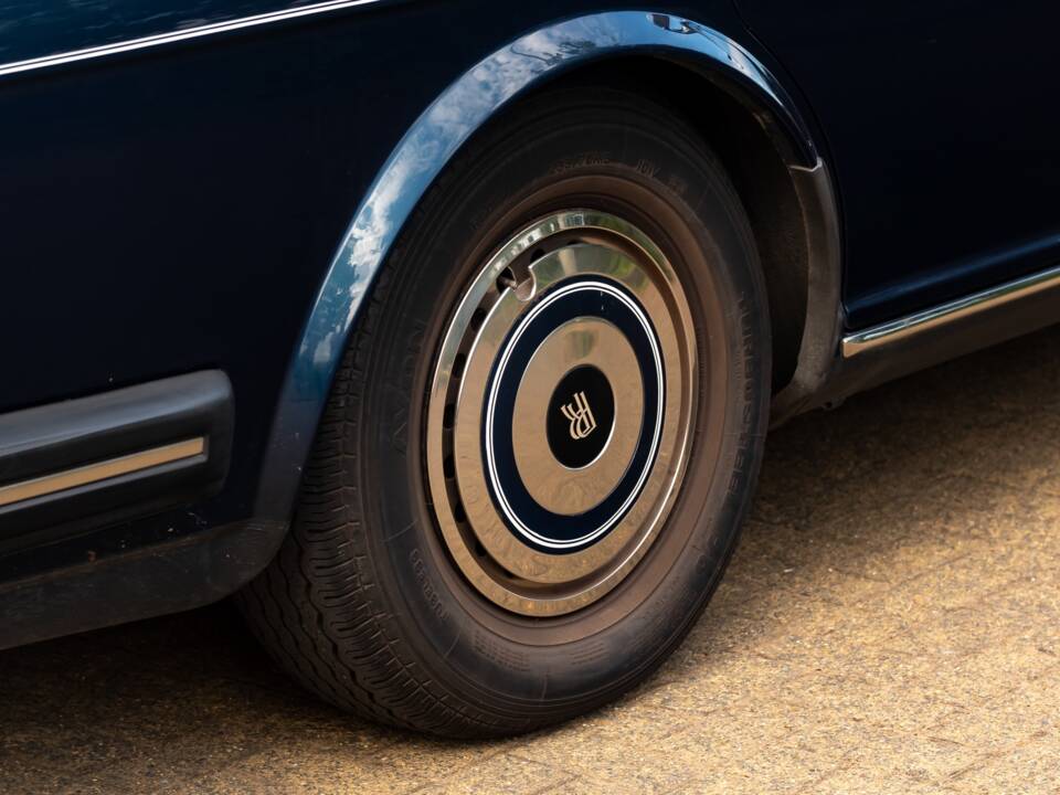 Imagen 33/50 de Rolls-Royce Silver Spirit (1988)