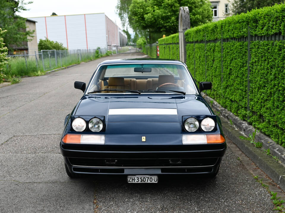 Image 22/40 of Ferrari 400i (1981)