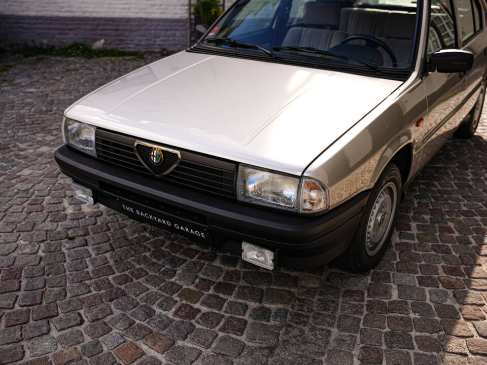 Bild 4/39 von Alfa Romeo 33 - 1.3 S (1987)