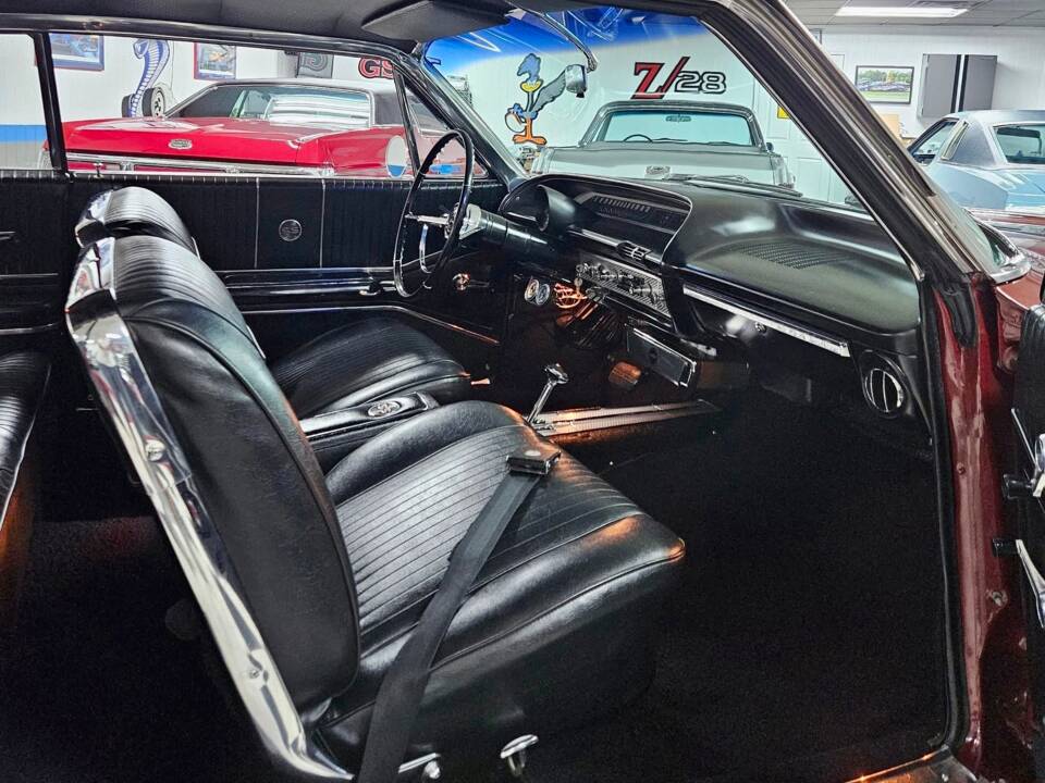 Image 15/20 of Chevrolet Impala SS Sport Coupe (1964)