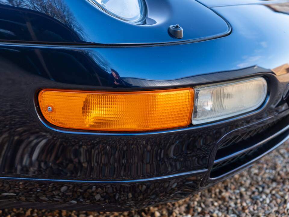 Image 91/93 de Porsche 911 Carrera (1994)