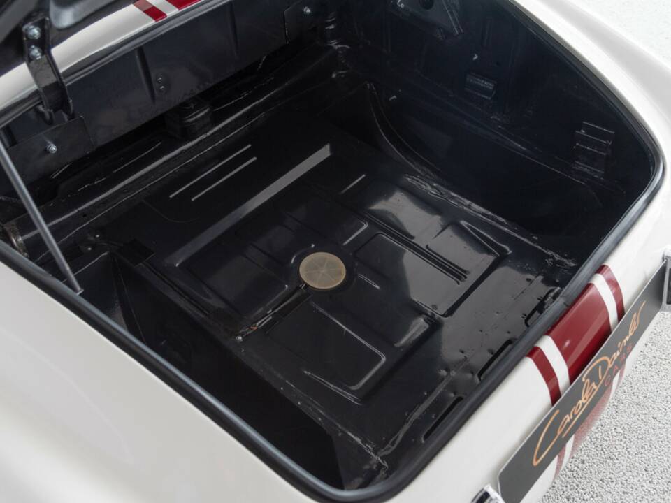 Image 35/40 of Mercedes-Benz 190 SL (1955)