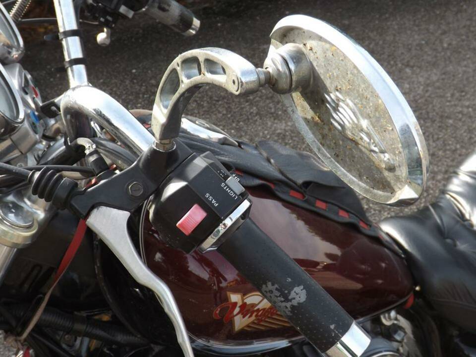 Image 17/49 of Yamaha DUMMY (1995)