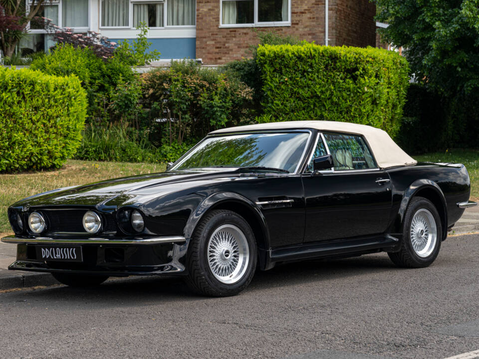 Immagine 6/32 di Aston Martin V8 Vantage Volante (1988)