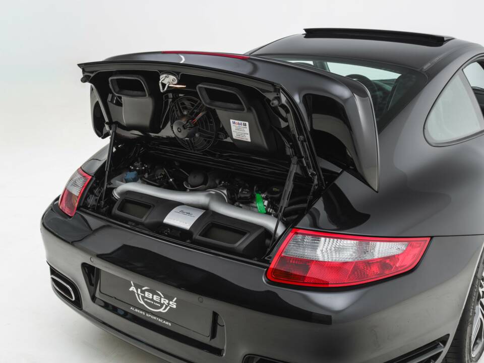 Afbeelding 13/15 van Porsche 911 Turbo (2008)