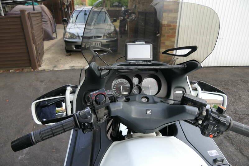 Immagine 4/21 di Honda ST 1100 Pan European (1998)