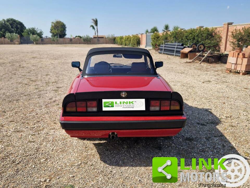 Image 4/10 of Alfa Romeo 2.0 Spider (1988)