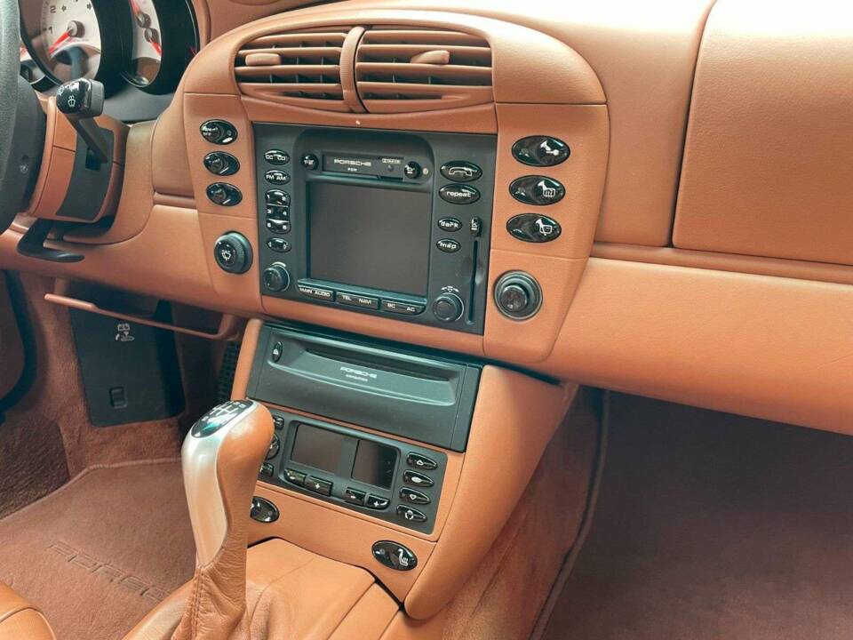 Imagen 17/20 de Porsche 911 Carrera (2001)