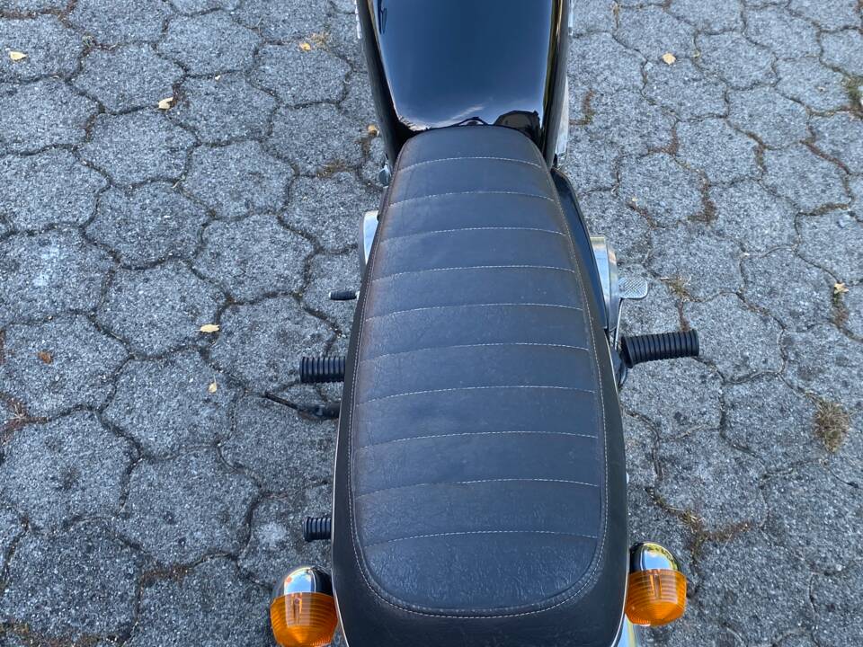 Image 4/11 of Suzuki GT 250 A II (1977)