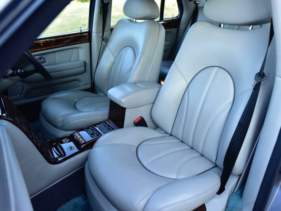 Image 37/50 of Rolls-Royce Silver Seraph (1998)