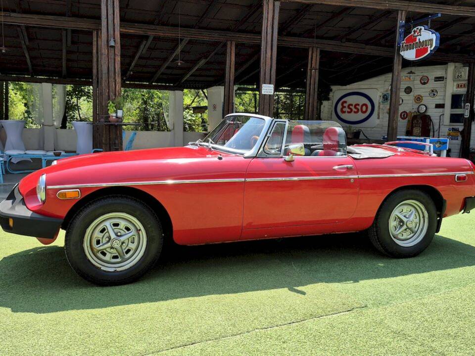 Image 3/40 of MG MGB (1979)