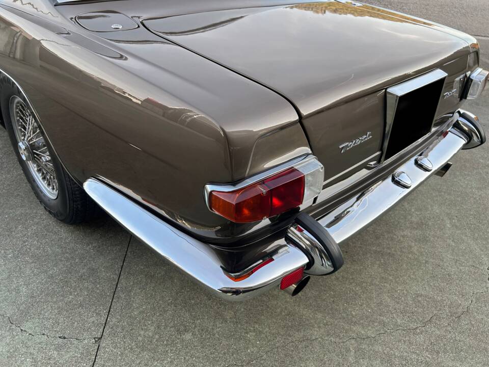 Image 17/101 of Maserati Mexico 4200 (1971)