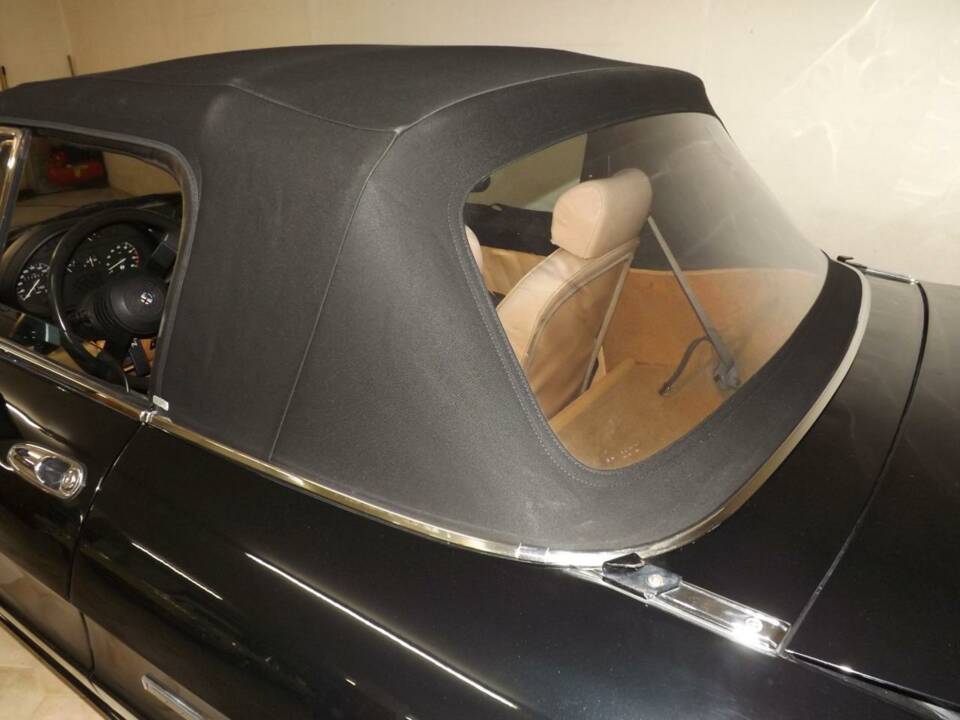 Bild 48/50 von Alfa Romeo 1.6 Spider (1991)