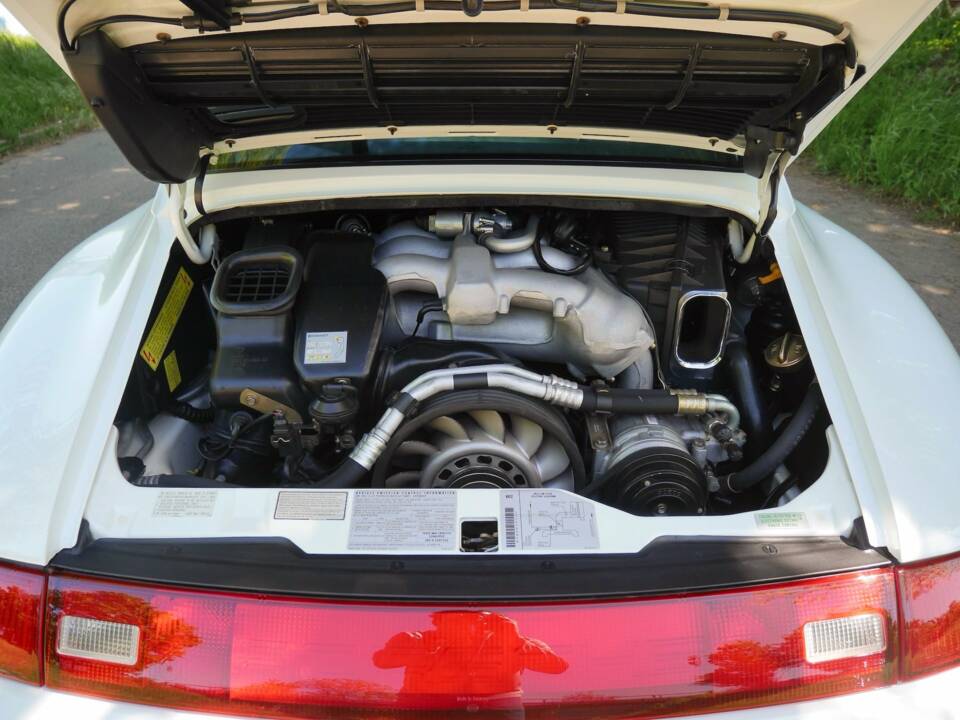 Image 36/42 of Porsche 911 Carrera (1900)