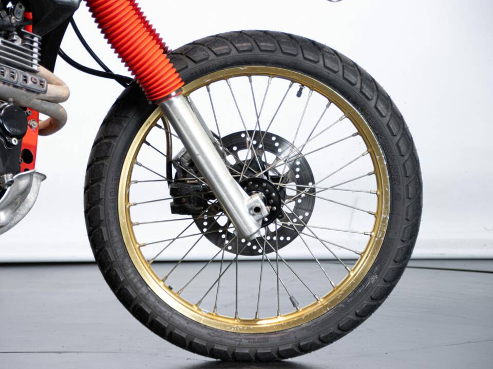 Image 15/50 of Yamaha XT 600 E (1985)