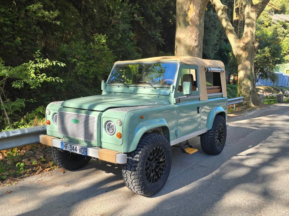 Image 38/72 of Land Rover 90 (1987)