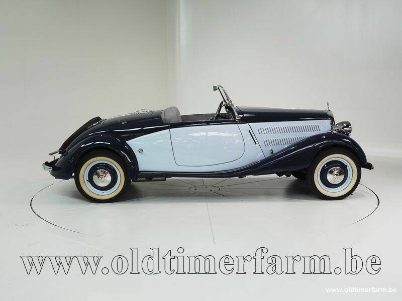 Immagine 6/15 di Mercedes-Benz 170 V Roadster (1940)