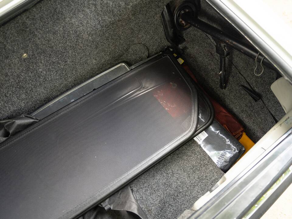 Afbeelding 37/42 van Mercedes-Benz 280 SL (1977)