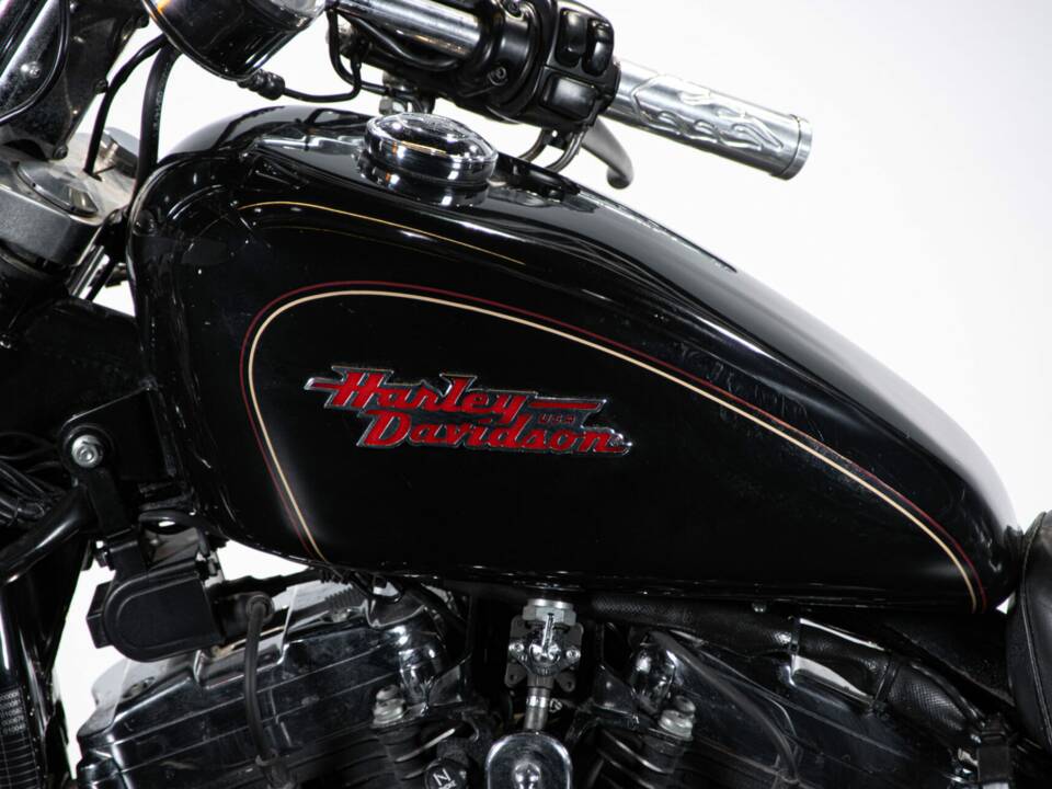 Imagen 18/50 de Harley-Davidson XL 1200 C Sportster Custom (1997)
