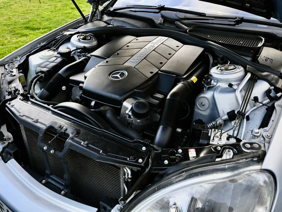 Image 27/50 de Mercedes-Benz S 500 L (2001)