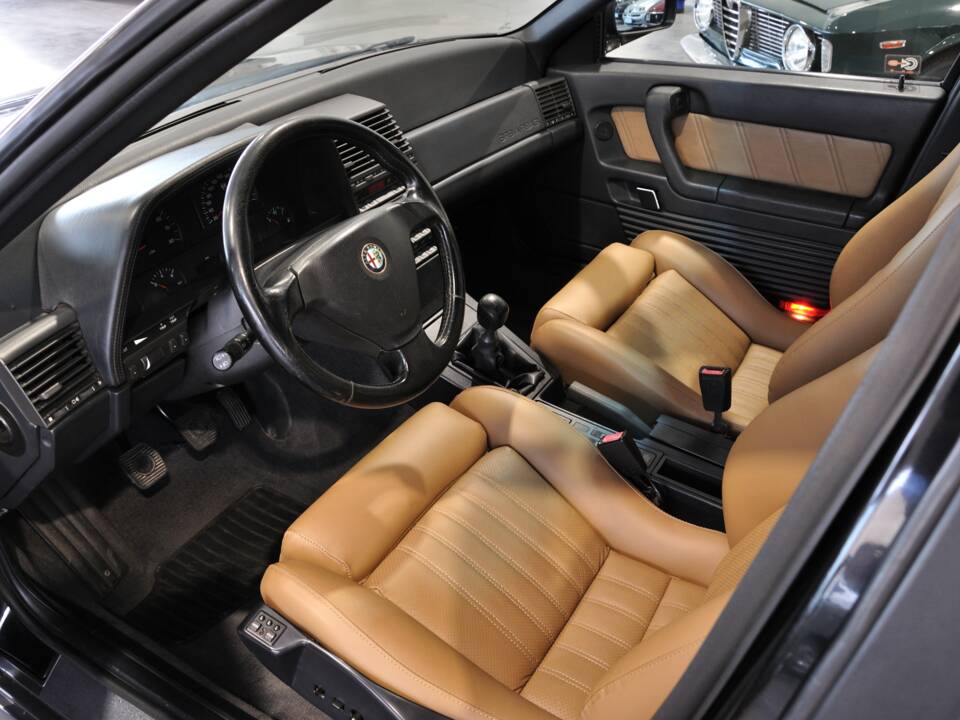 Image 28/33 of Alfa Romeo 164 3.0 24V Q4 (1996)