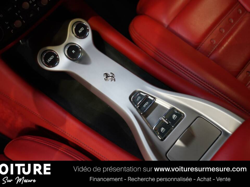 Imagen 36/39 de Ferrari California (2010)