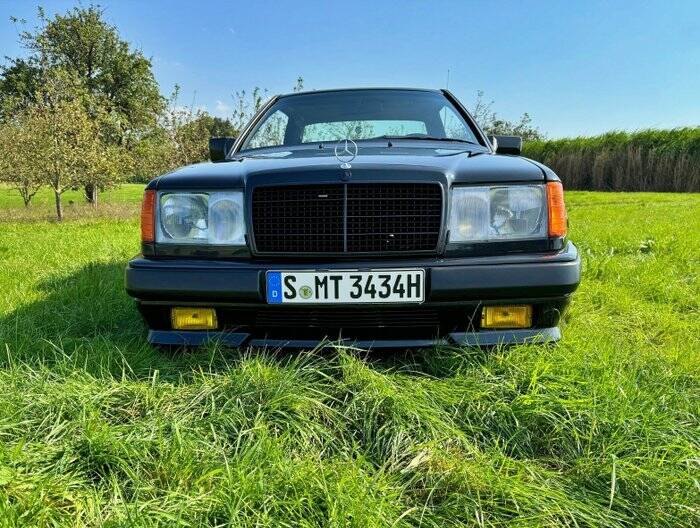 Image 3/7 of Mercedes-Benz 300 CE-24 3.4 AMG (1992)