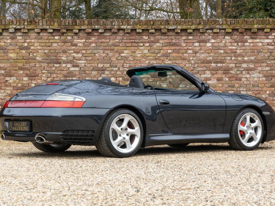 Bild 42/50 von Porsche 911 Carrera 4S (2003)