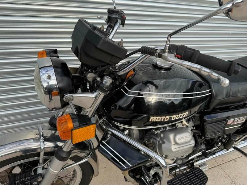Image 6/28 of Moto Guzzi V 1000 I-Convert (1979)
