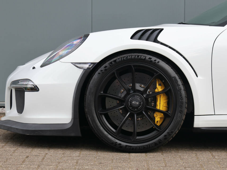 Image 44/82 de Porsche 911 GT3 RS (2015)