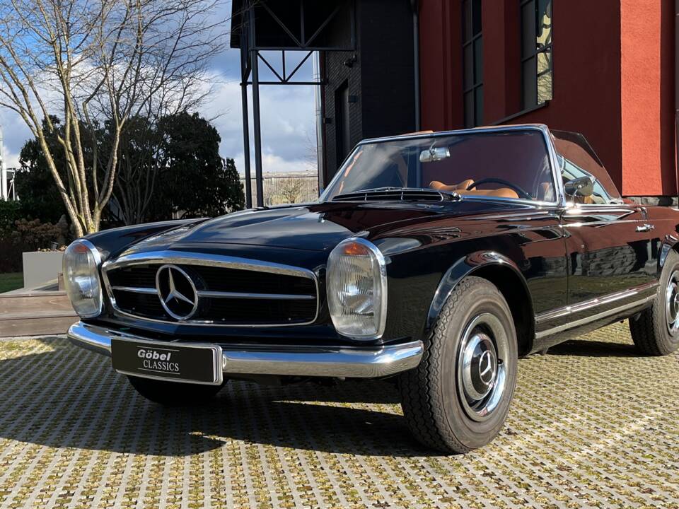 Imagen 1/29 de Mercedes-Benz 230 SL (1965)