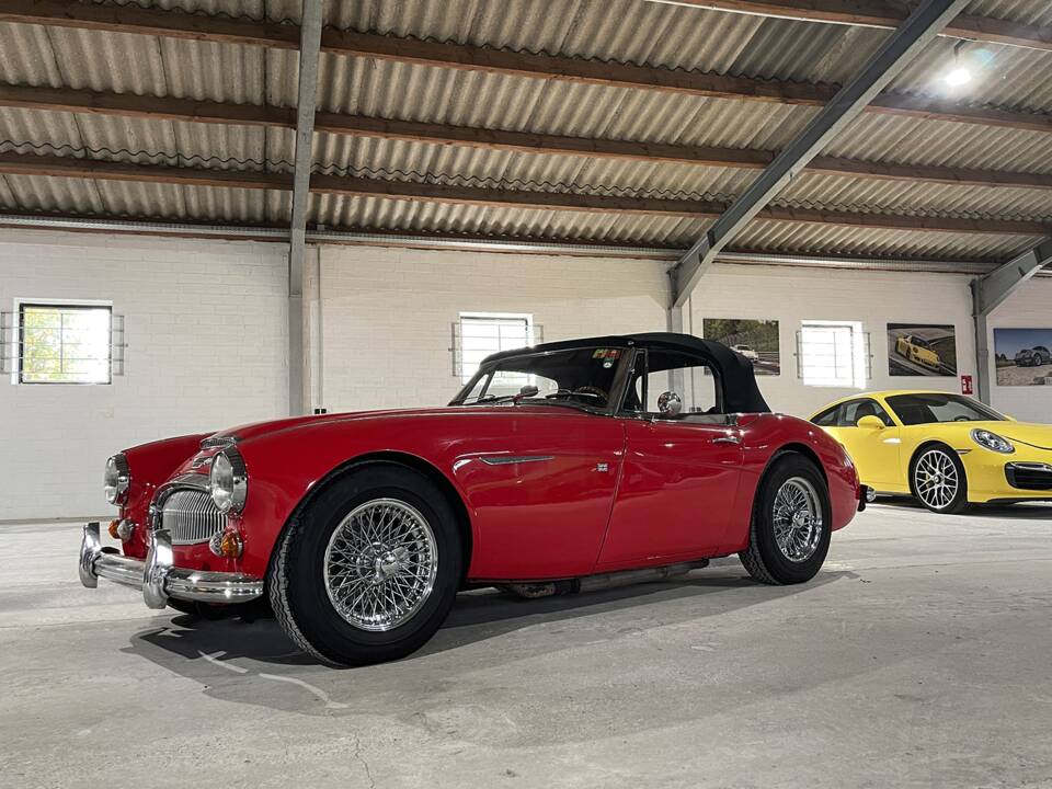 Imagen 2/33 de Austin-Healey 3000 Mk III (BJ8) (1967)