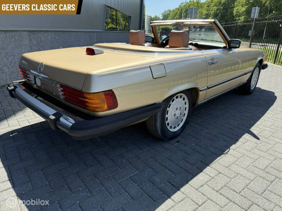 Imagen 7/41 de Mercedes-Benz 560 SL (1986)