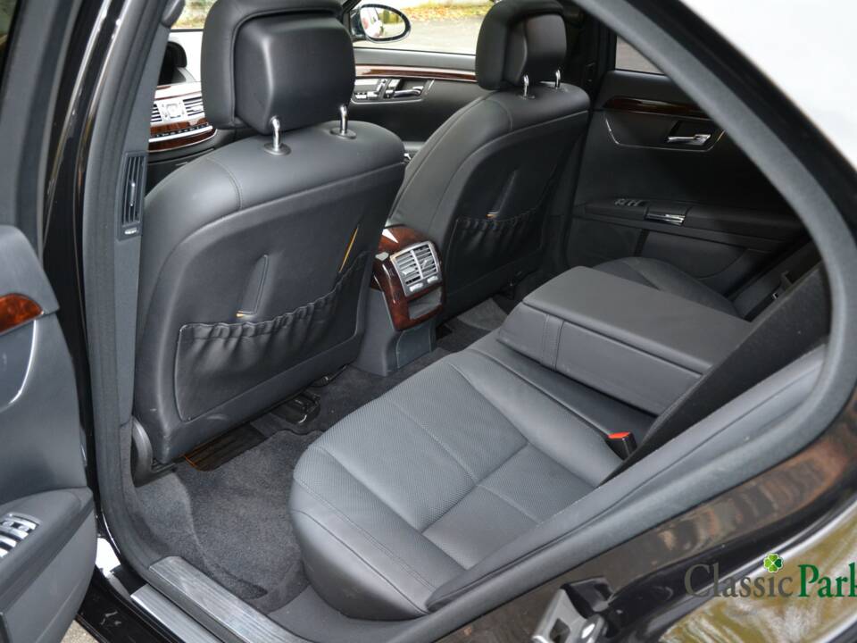 Bild 27/50 von Mercedes-Benz S 500 (2006)