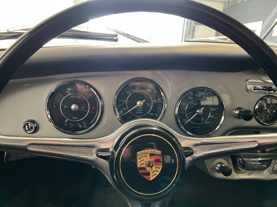 Image 12/35 de Porsche 356 C 1600 SC (1964)
