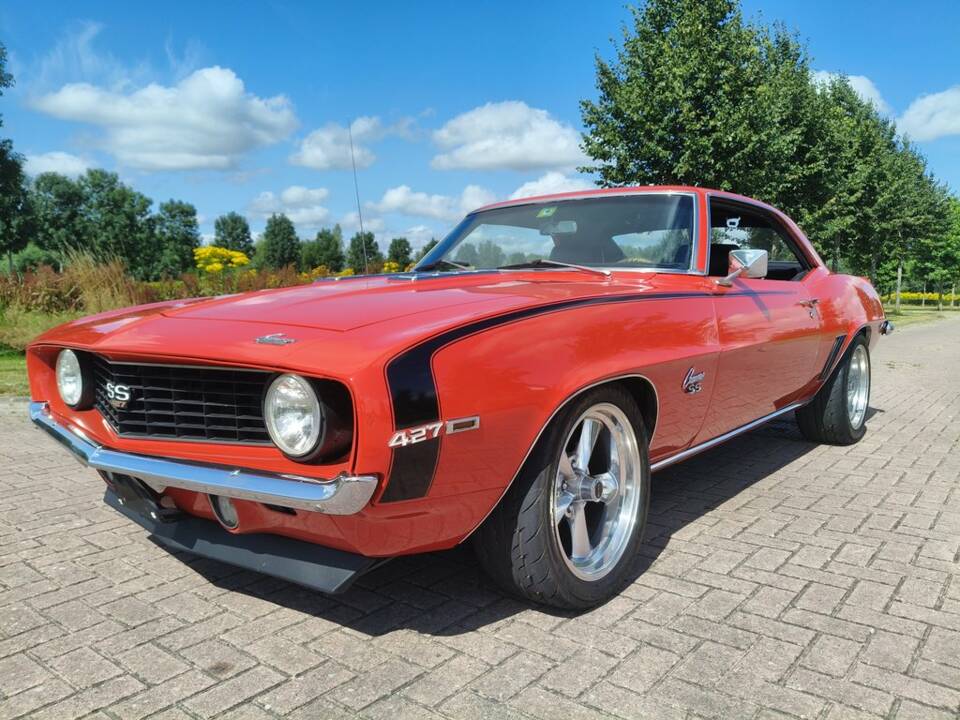 Image 3/8 of Chevrolet Camaro SS 427 (1969)