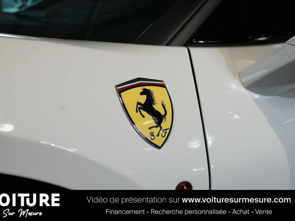 Image 41/50 of Ferrari 488 GTB (2015)