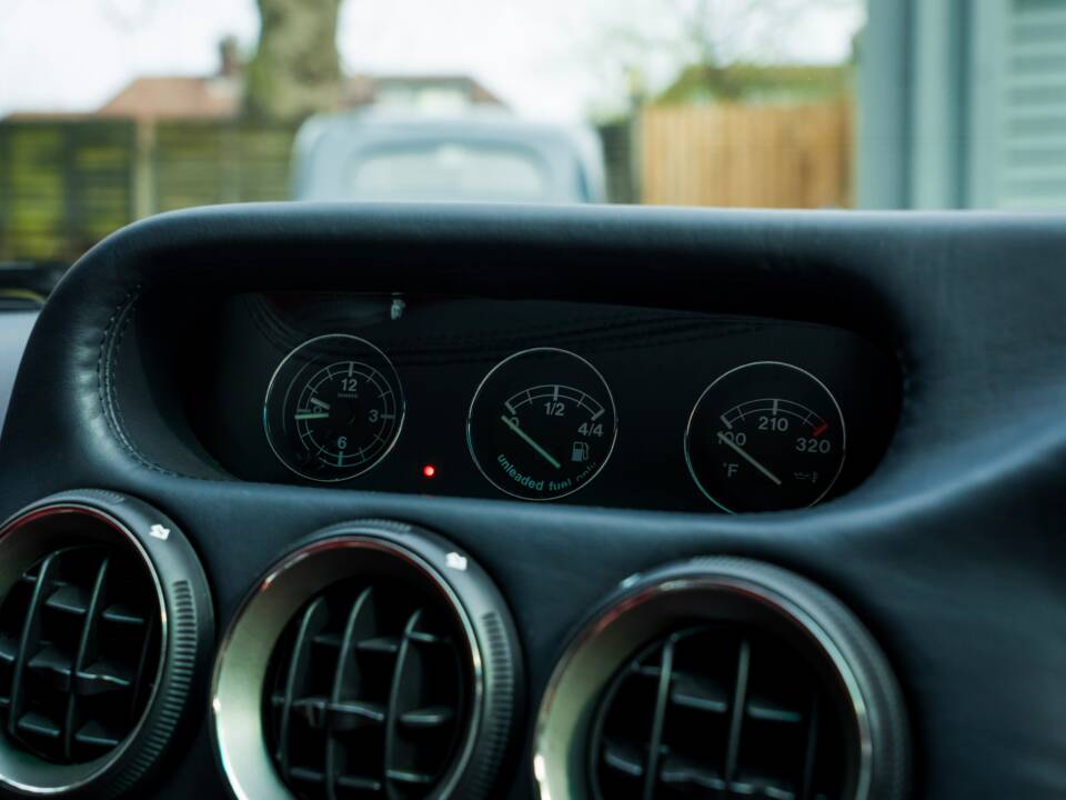 Bild 36/66 von Ferrari 550 Maranello (2000)