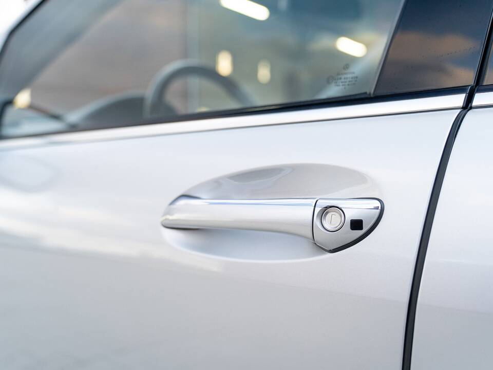 Image 12/45 of Mercedes-Benz S 55 AMG (2000)