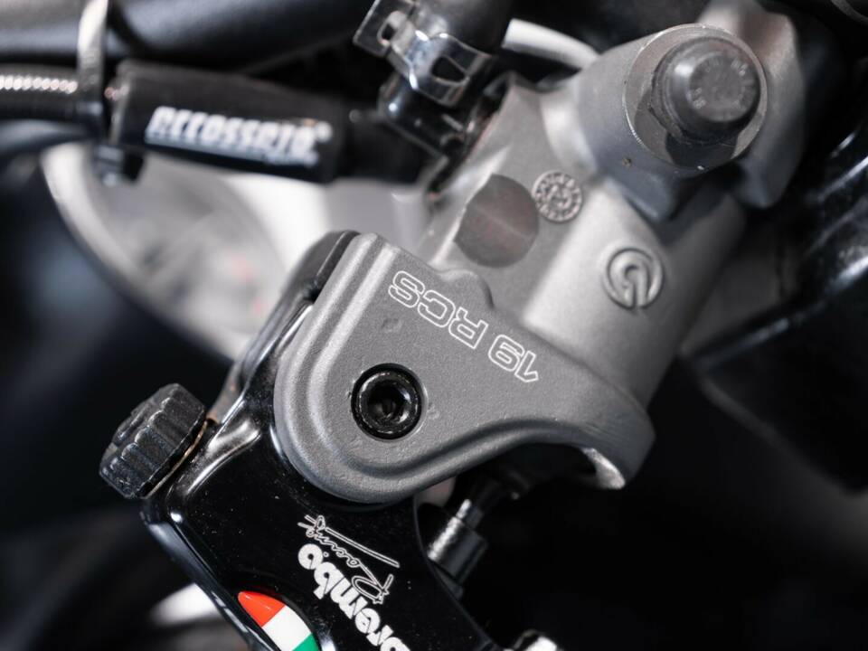 Immagine 15/50 di Yamaha DUMMY (1991)